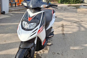 Aprilia SR Motard 50