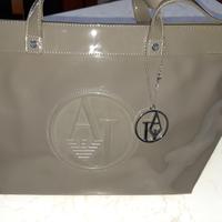 Borsa Armani