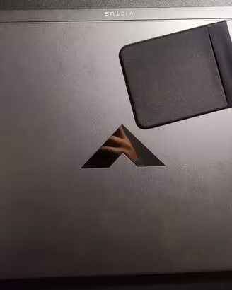 HP Victus Gaming 15-fb0027nl con cortocircircuito