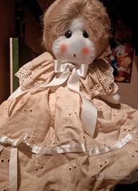 bambola vintage greca 