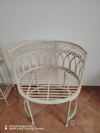poltroncina e mobiletto