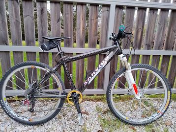 Mountain bike Carbonio 26"
