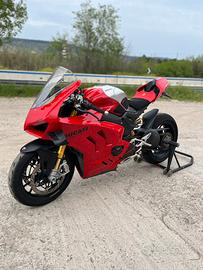 Ducati panigale v4s 2021