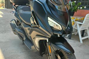 Scoterone Qjmotor 4.0 fort 