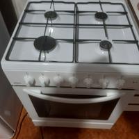 Cucina a metano con forno elettrico