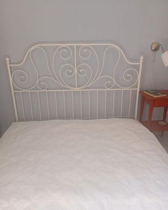 Struttura letto matrimoniale bianco