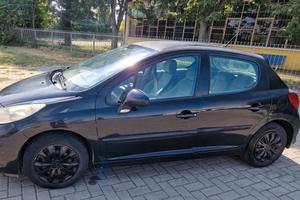 peugeot 207 1.4 gasolio del 2007
