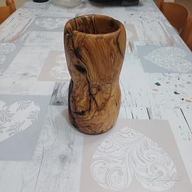 centro tavola in legno di ulivo 