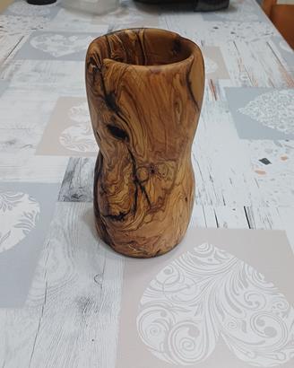centro tavola in legno di ulivo 