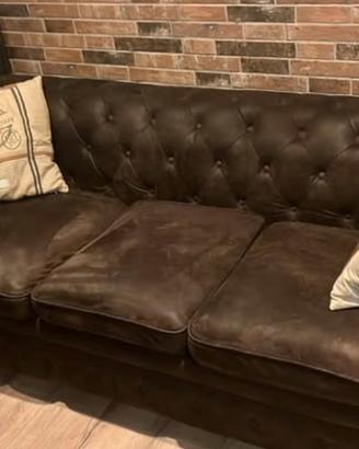 Divano chesterfield originale