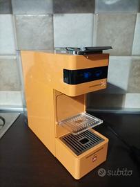 Macchina caffè illy capsule