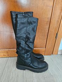 Stivali donna in pelle