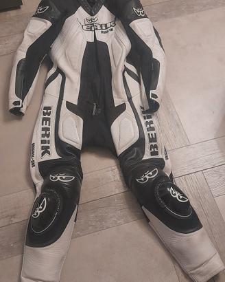 tuta stivali guanti in pelle moto