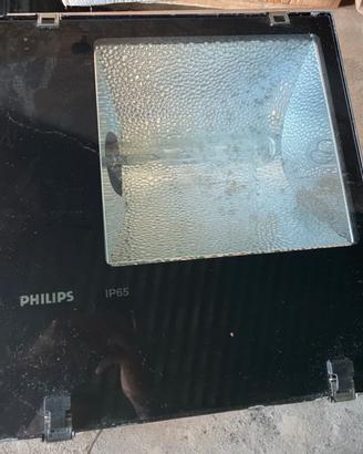 4 proiettori Philips IP65 400 Wioduri con reattore