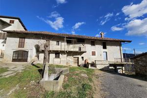 Porzione di casale da ristrutturare
