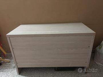 Scrivania da studio / cameretta in legno chiaro