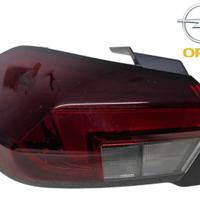 STOP FANALE POSTERIORE SINISTRO OPEL Corsa F Serie