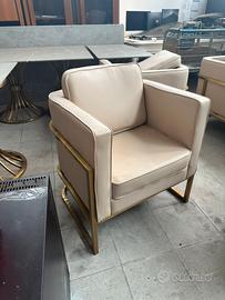 Divano in pelle adatto a nail, bar lusso, etc…