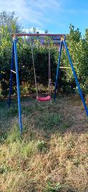 Scivolo e altalena da giardino