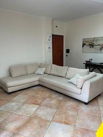 Divano poltrone e sofa beige,6 cuscini SFODERABILE