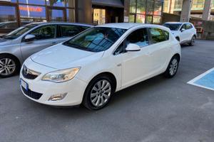 OPEL Astra 4ª serie - 2012
