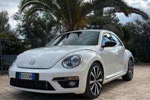 volkswagen maggiolino R line