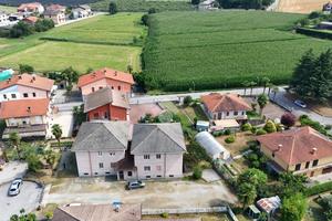 4 LOCALI A REVELLO