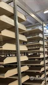 Stock scaffali per autoricambi - ferramenta - idra