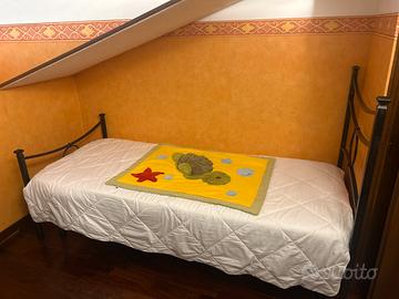 Letto singolo anticato