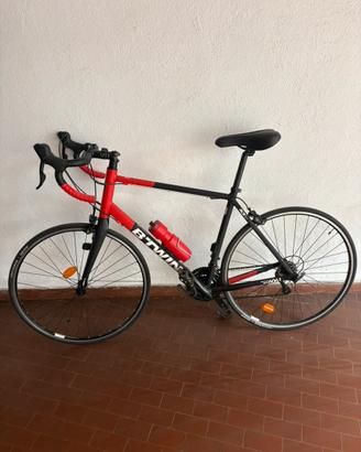 Bici da corsa B’Twin triban520