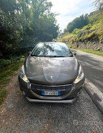 Peugeot 208 1.2 82cv ok neopatentati con garanzia