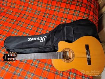 Chitarra classica elettrificata
