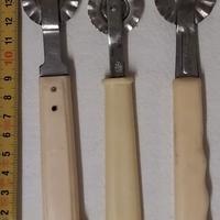 VECCHIE ROTELLE PER LA PASTA UTENSILI VINTAGE