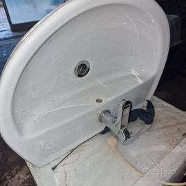 lavandino completo per bagni