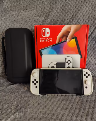 Nintendo Switch OLED con moltissimi giochi