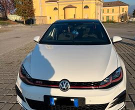 VOLKSWAGEN Golf GTI 7,5 Performance serie - 2019