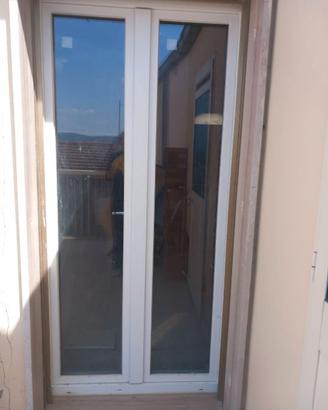 Balcone pvc con zanzariera