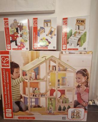 Hape Casa 4 Stagioni in Legno con accessori