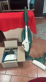 Folletto VK130 con set lavaggio e lucidatrice