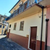 Prestigioso Palazzetto nel Cuore di Pedara