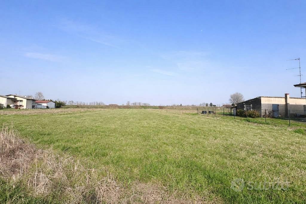 Terreno di 3595 m² a Castagnaro - Vista 2