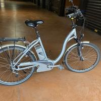 Bici elettrica FLYER da passeggio