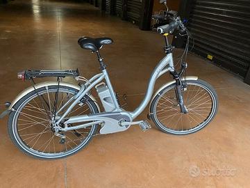 Bici elettrica FLYER da passeggio