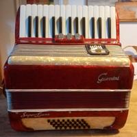 Fisarmonica Guerrini 32 bassi buone condizioni