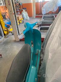 Vespa d'epoca anno 1970