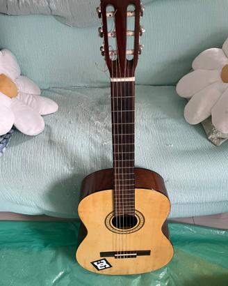 Chitarra classica con custodia