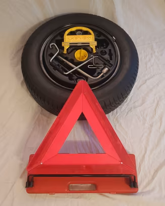 Ruota di scorta + kit emergenza