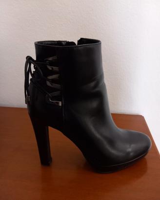 Stivaletto nero Laura Biagiotti