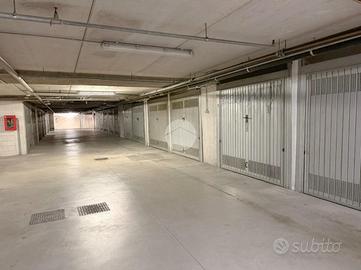 MAGAZZINO A ROMANO DI LOMBARDIA