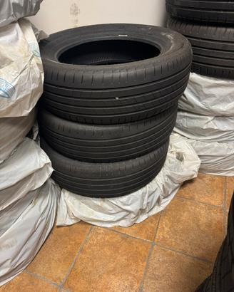 Gomme estive 215/60/17